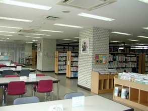 写真：竹丘図書館