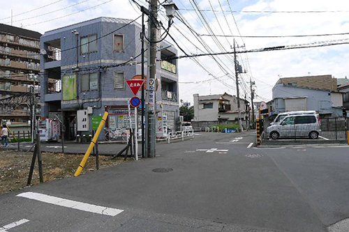 写真：秋津駅南側の道路