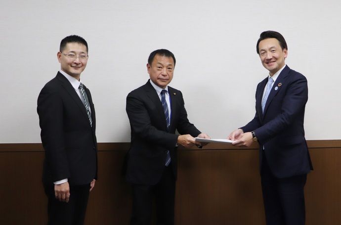受動喫煙防止条例検証結果報告書を提出