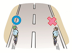 自転車は原則車道を走りましょう