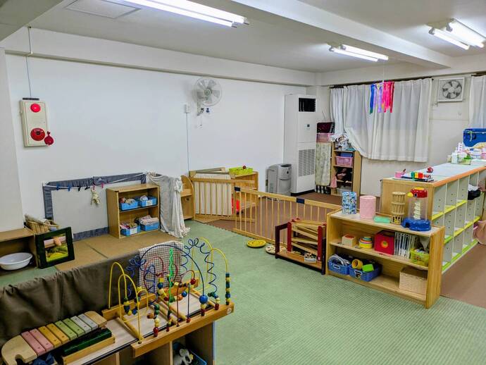 梅園つどいの広場（写真）