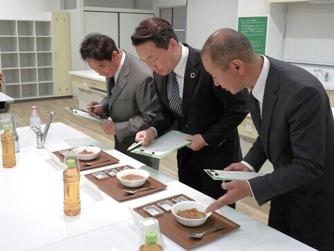 試食会の様子